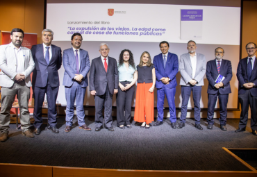 En la PUCV Santiago se realizó el lanzamiento de libro “La expulsión de los viejos. La edad como causal de cese de funciones públicas”