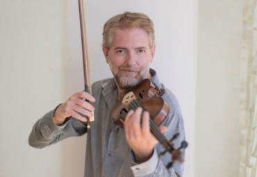 Destacado violinista chileno francés ofrece masterclass en la PUCV y concierto gratuito