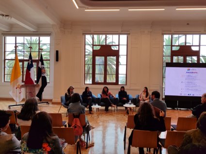 PUCV reúne a científicas de todo Chile para reflexionar sobre el desarrollo de la investigación desde regiones