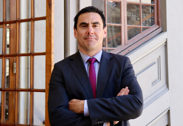 Capítulo Académico atribuye al profesor Osvaldo Urrutia la jerarquía de Profesor Auxiliar de la Pontificia Universidad Católica de Valparaíso