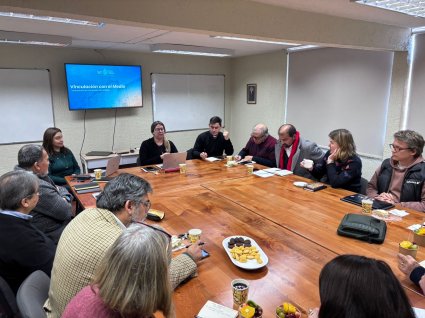 Facultad Eclesiástica de Teología PUCV recibió visita de autoridades de Vinculación con el Medio