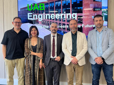 Redes de excelencia internacional: PUCV y Universitat Autònoma de Barcelona proyectan alianzas en biotecnología e ingeniería para potenciar el Centro CID3B