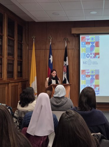 PUCV desarrolla diplomado internacional sobre liderazgo pedagógico y género
