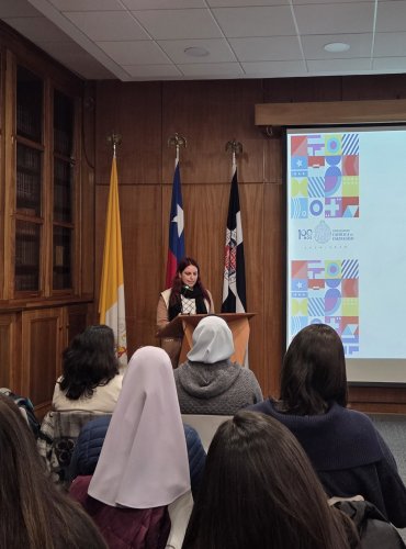PUCV desarrolla diplomado internacional sobre liderazgo pedagógico y género