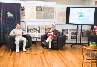 Profesor del IMUS Félix Cárdenas presentó libro que reconstruye una obra inconclusa de Víctor Jara