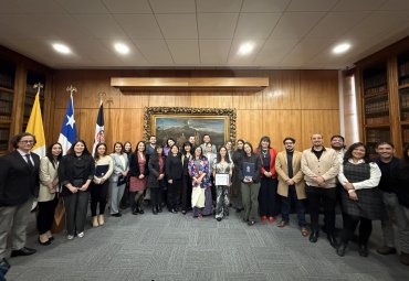 Premian a profesores mentores que guían a las nuevas generaciones de educadores